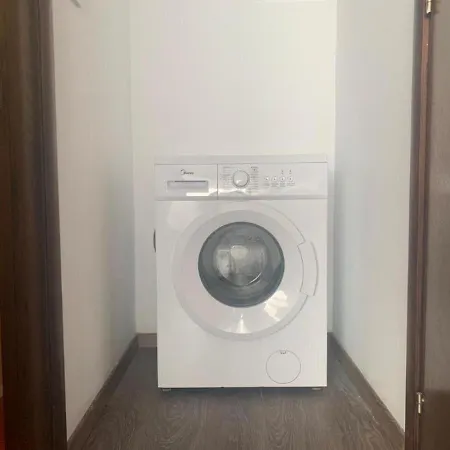 Hera Center One Bedroom Apartment